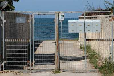 Se le ville non permettono il libero accesso al mare: che fare in mancanza di una legge?